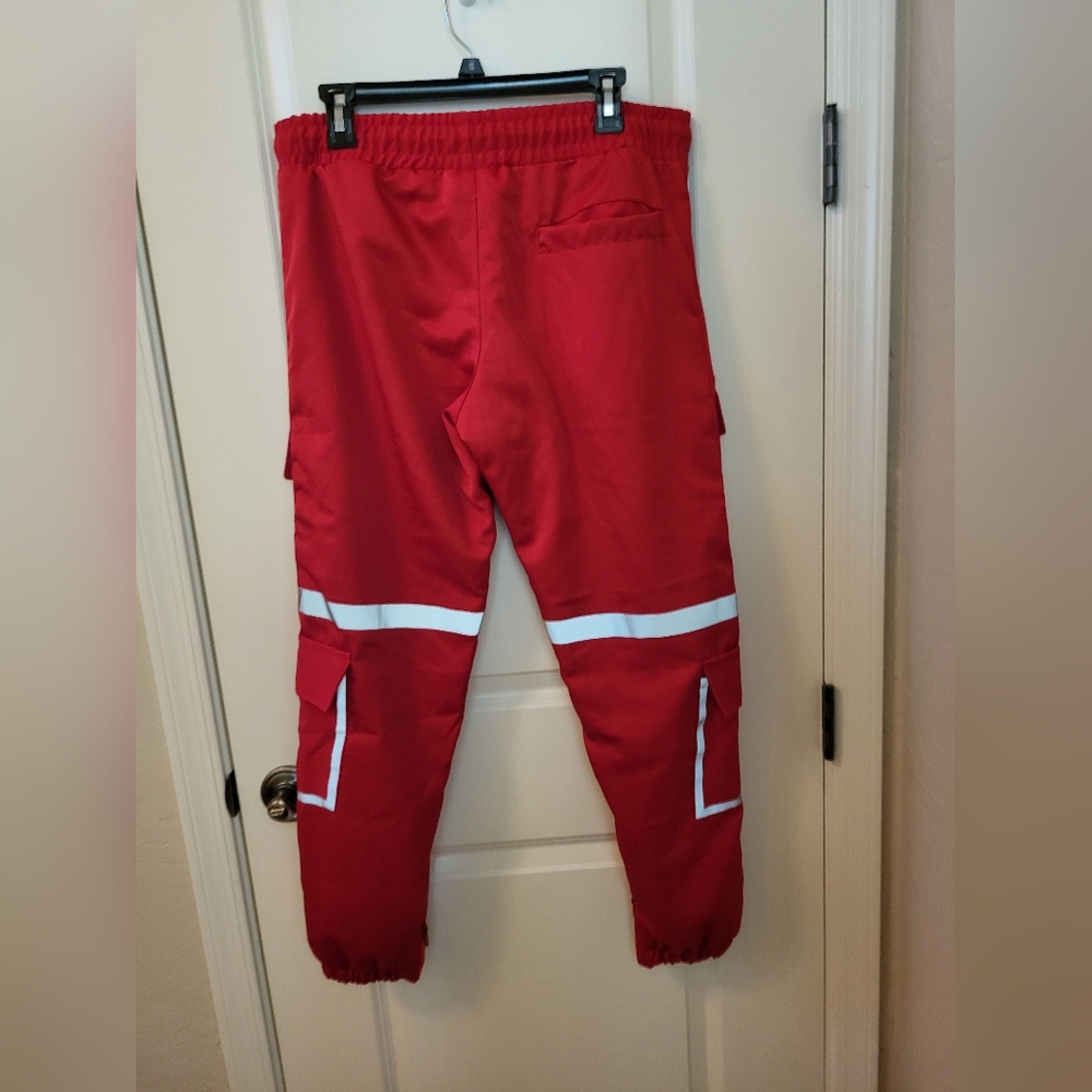Cargo pants - Picture 2 of 3
